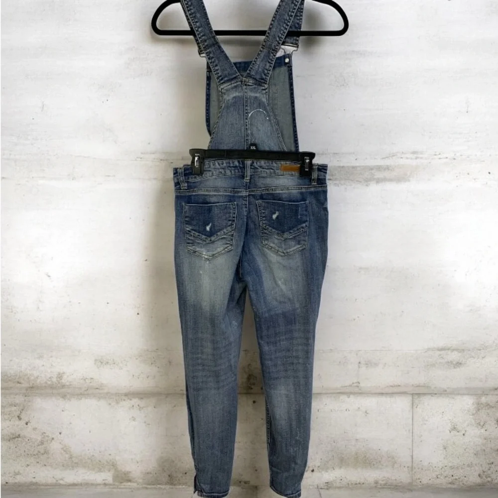 Overalls Blue Distressed Denim Junior’s Size 9 Rugged Worn in Look Outdoors 90s